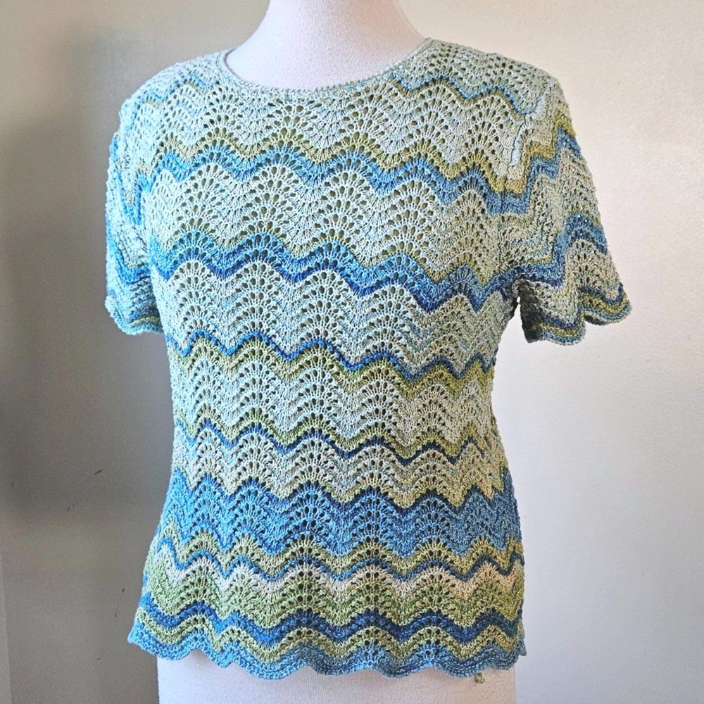 JM Collection Jennifer Moore Y2K Knit Top Blue Green Chevron Scalloped Crochet S